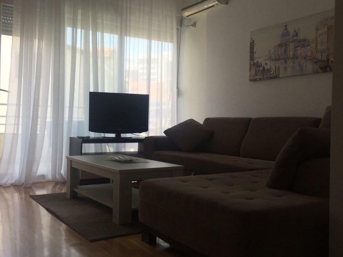City & Sea Apartments Будва Екстер'єр фото