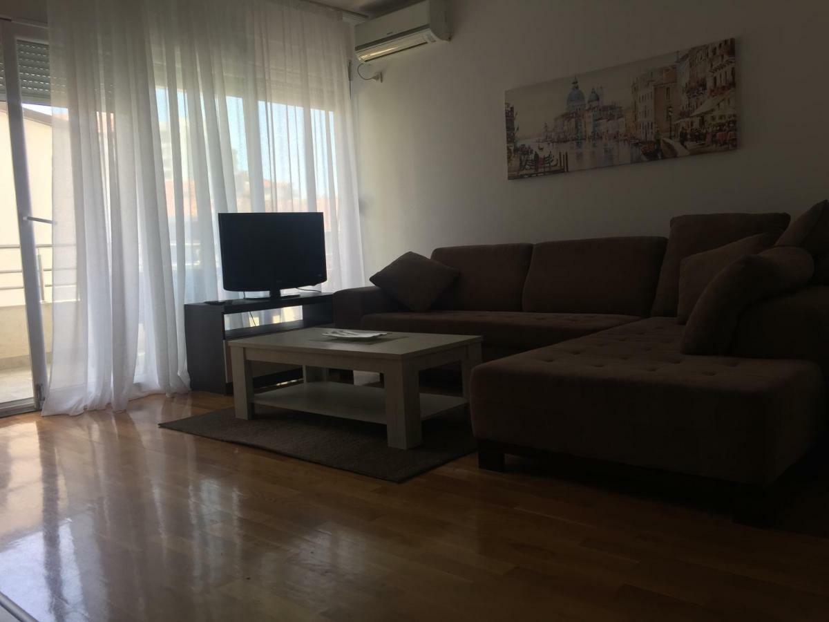 City & Sea Apartments Будва Екстер'єр фото